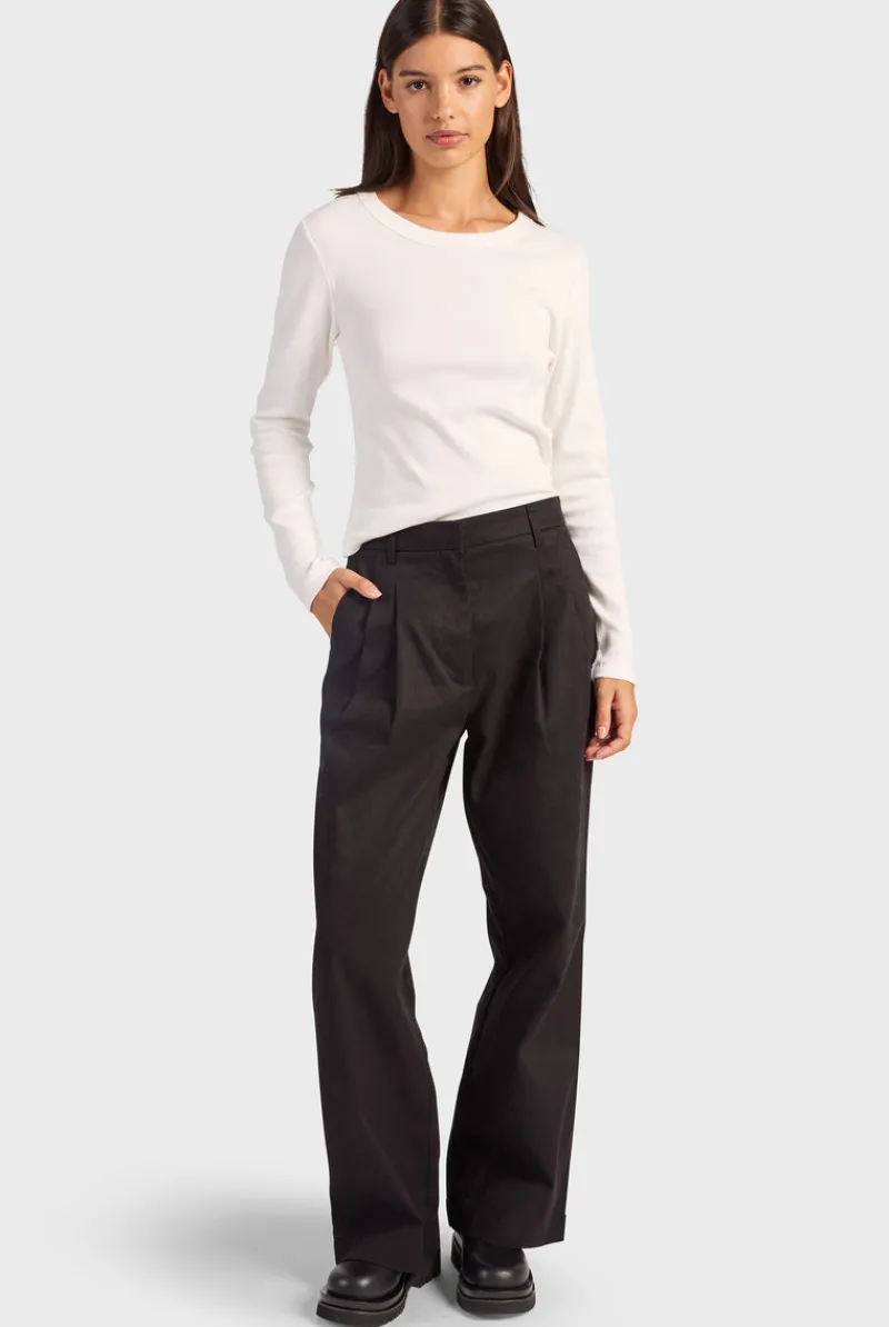 Fashion Academy Brand Essential Rib Long Sleeve