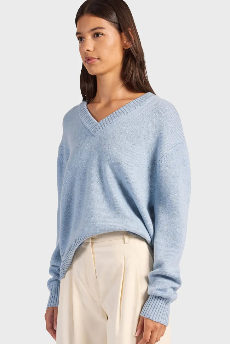 Outlet Academy Brand Merino V-Neck